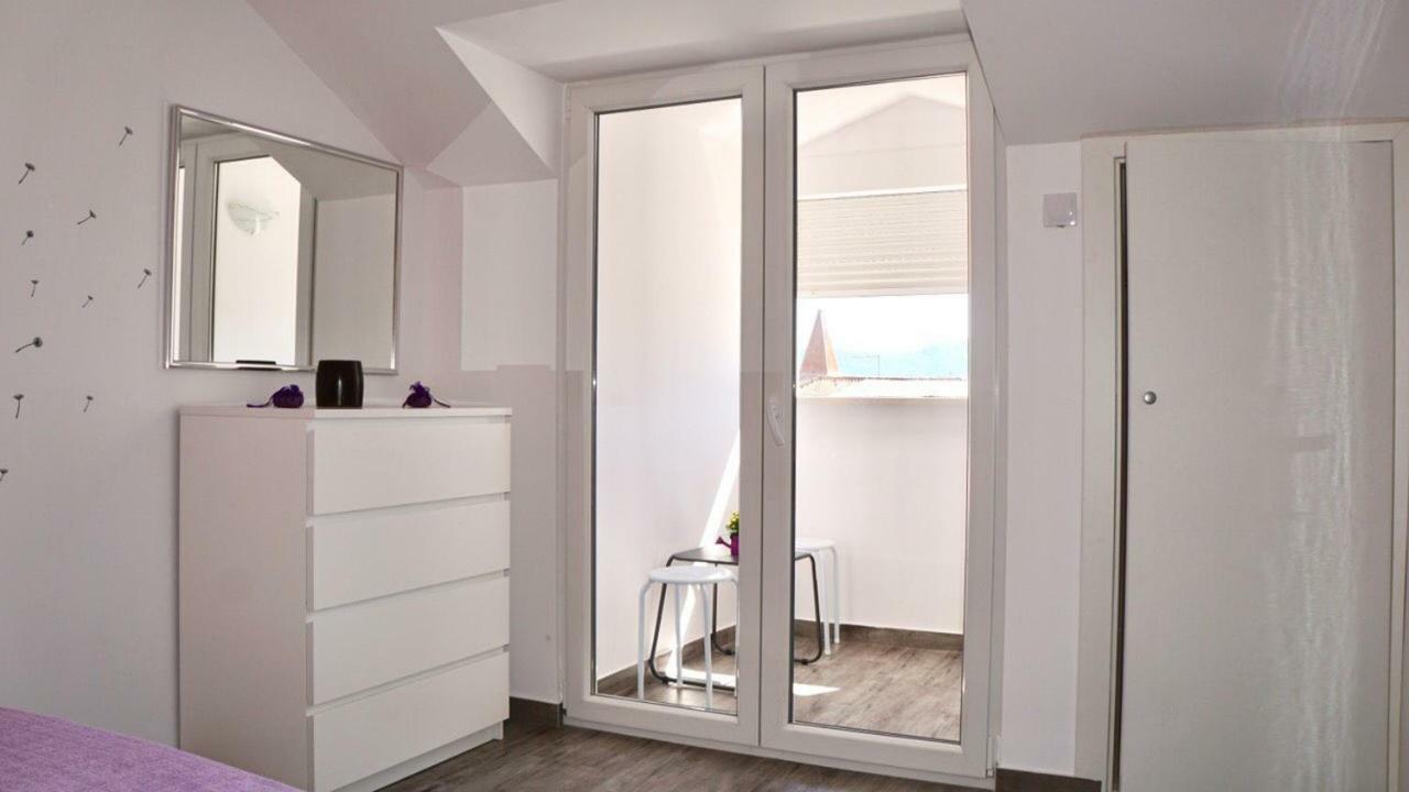 Apartman Zora Trogir Eksteriør billede