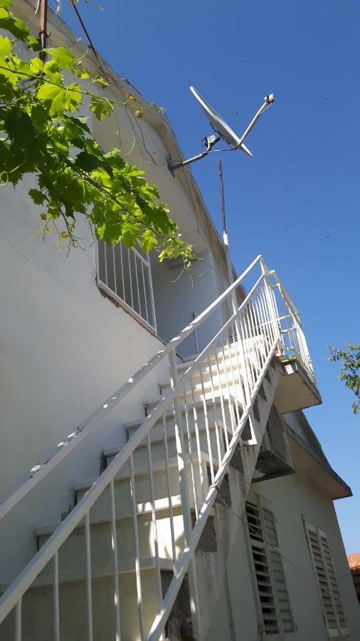 Apartman Zora Trogir Eksteriør billede